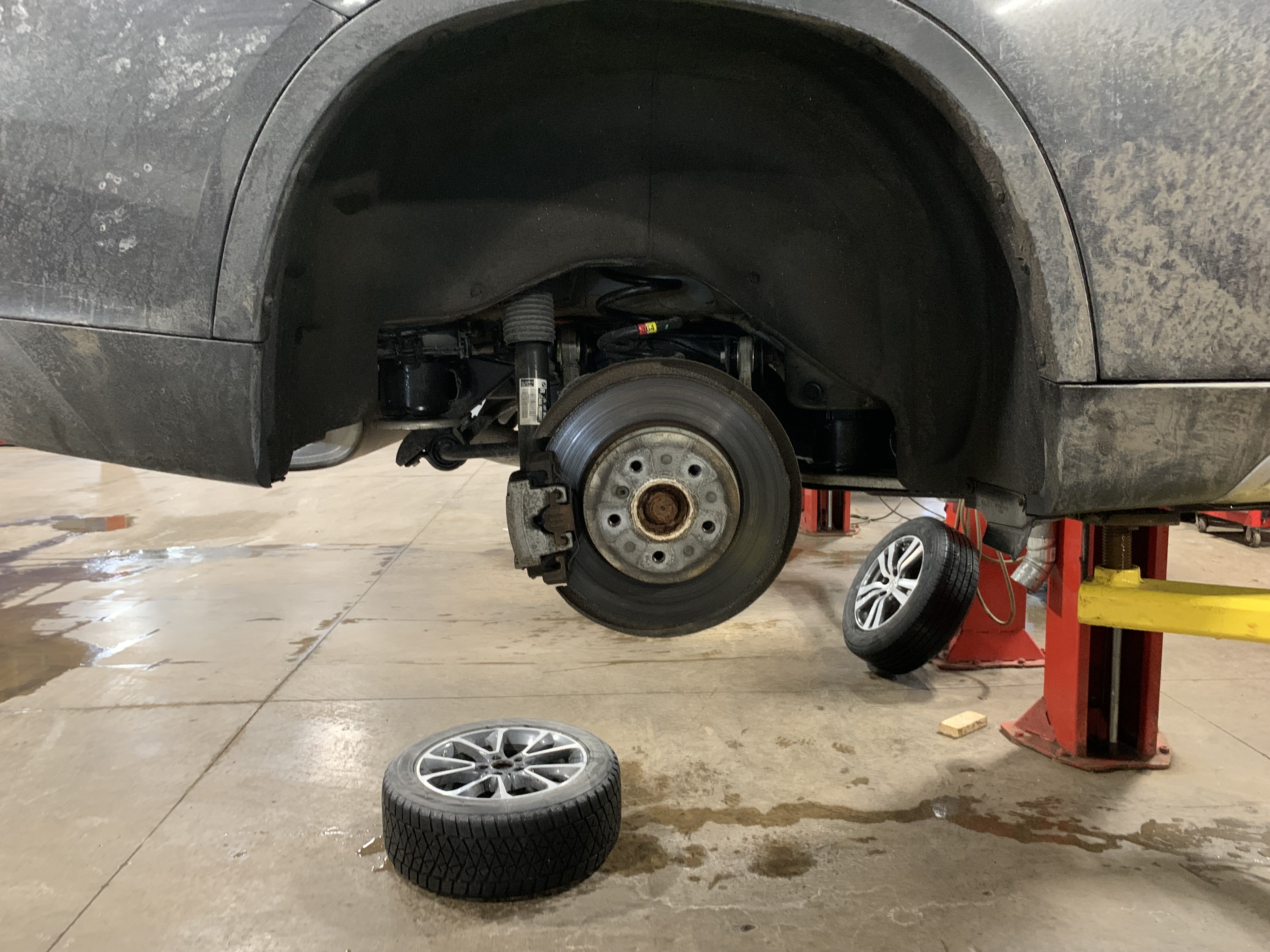 Rotating Tires | Lou's Car care Center, Inc.